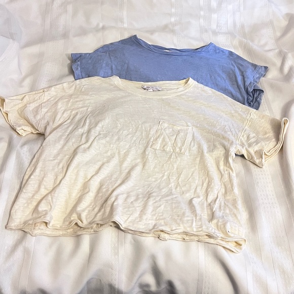 Set of comfy womens shirts - Picture 2 of 6